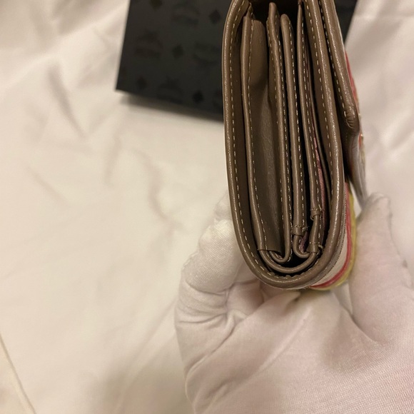 MCM wallet with box in Dad’s bag - Picture 4 of 11